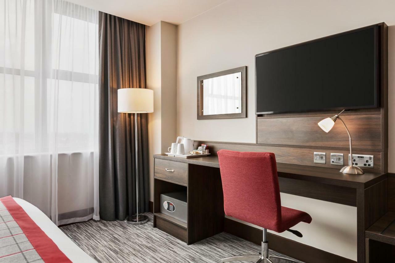 Ramada East Kilbride酒店 外观 照片